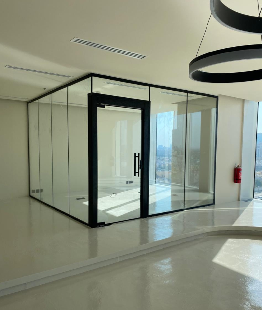 زجاج سكريت وكلادينج في الدمام